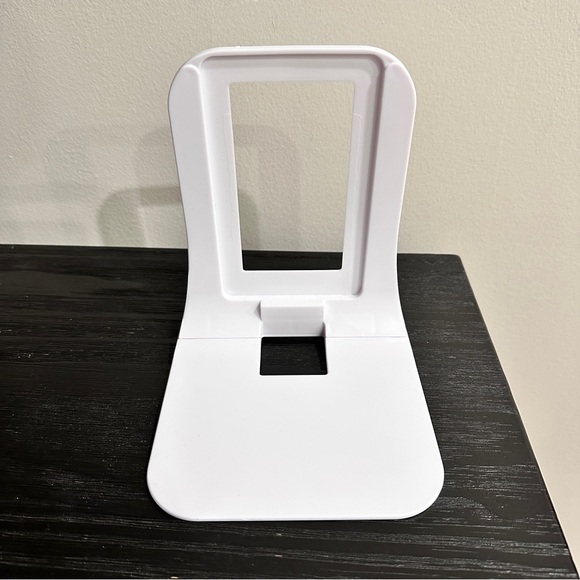 Outlet Shelf Wall Holder - Picture 2 of 8